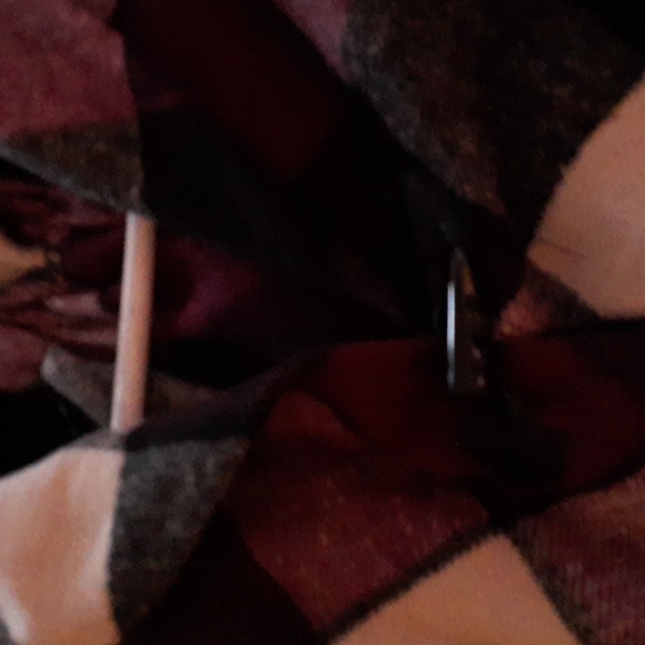 Checkered cape - Picture 4 of 4